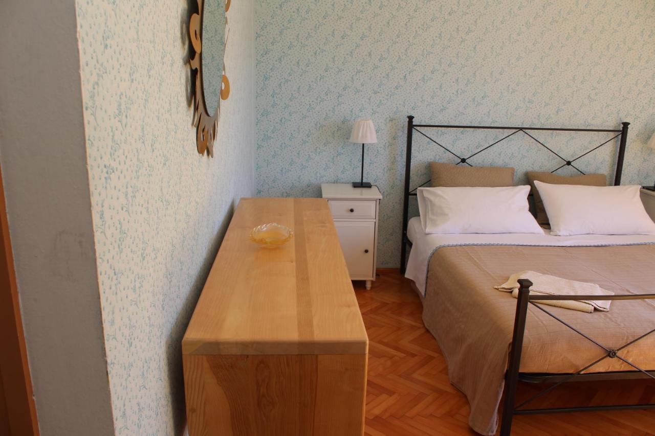 Mulini With Parking Apartment